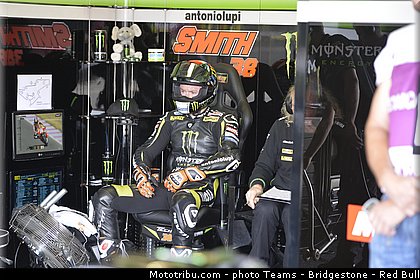 motogp_crutchlow_003_republique_tcheque_brno_2013.jpg
