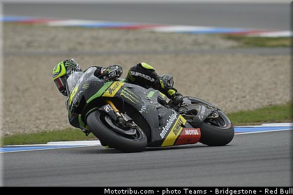 motogp_crutchlow_016_republique_tcheque_brno_2013.jpg