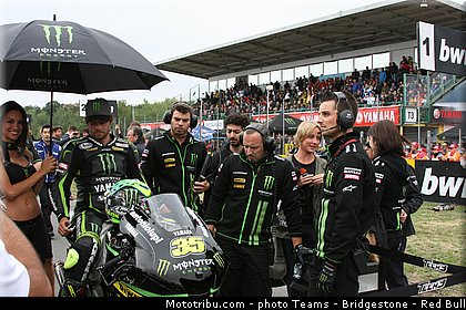 motogp_crutchlow_019_republique_tcheque_brno_2013.jpg