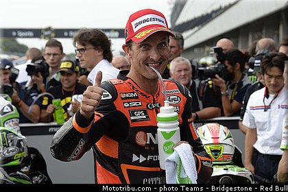 motogp_edwards_001_republique_tcheque_brno_2013.jpg