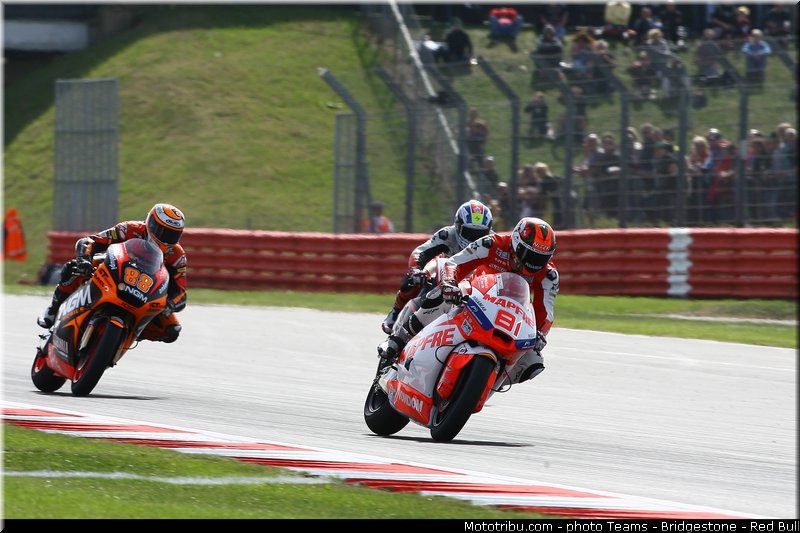 moto2_007_angleterre_silverstone_2013