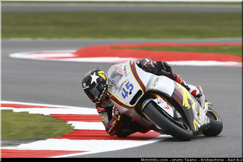 moto2_redding_002_angleterre_silverstone_2013