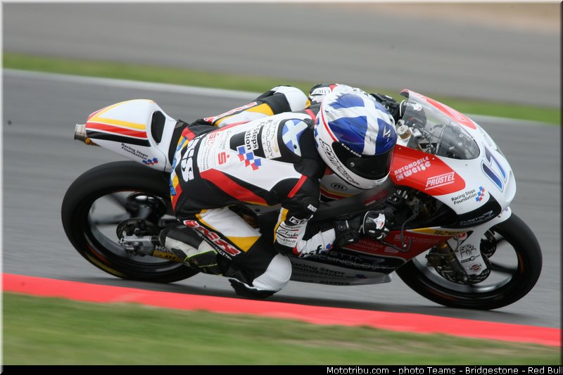 moto3_mcphee_002_angleterre_silverstone_2013