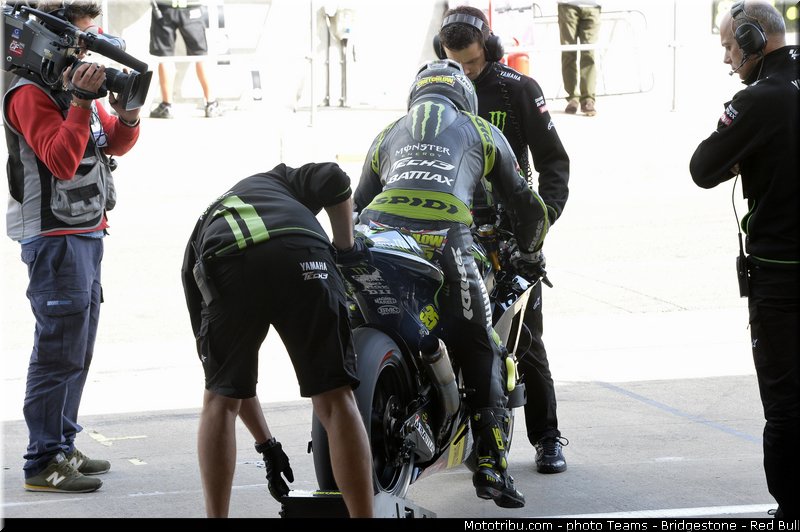 motogp_crutchlow_022_angleterre_silverstone_2013
