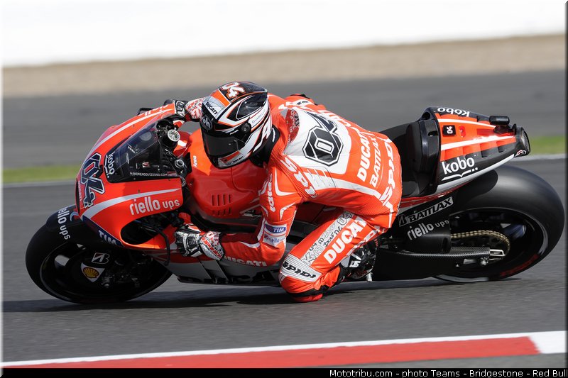 motogp_dovizioso_011_angleterre_silverstone_2013