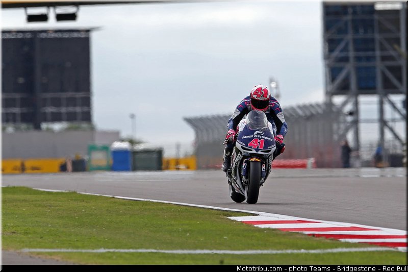 motogp_espargaro_004_angleterre_silverstone_2013
