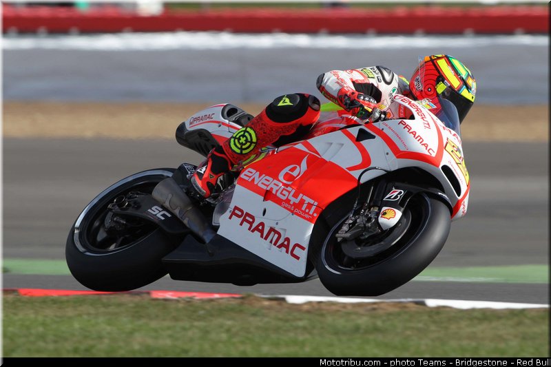 motogp_iannone_008_angleterre_silverstone_2013