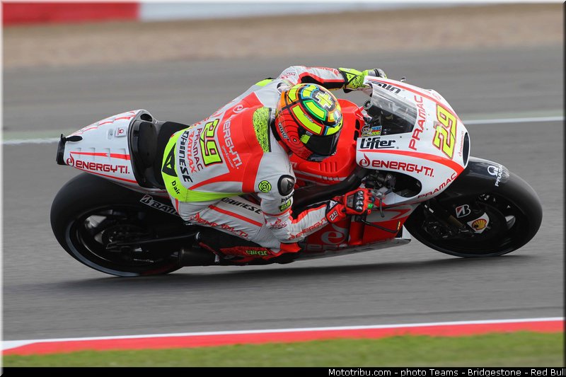 motogp_iannone_011_angleterre_silverstone_2013