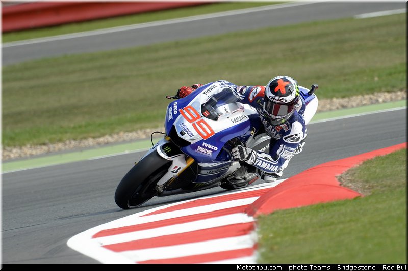 motogp_lorenzo_009_angleterre_silverstone_2013