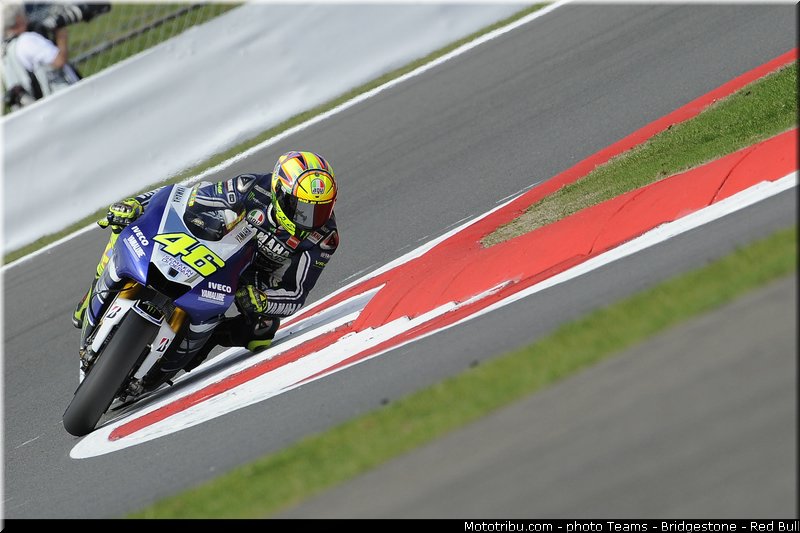 motogp_rossi_001_angleterre_silverstone_2013