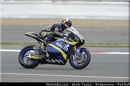 moto2_kent_005_angleterre_silverstone_2013.jpg