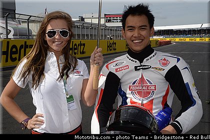 moto2_pradita_012_angleterre_silverstone_2013.jpg