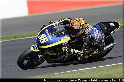 moto2_rossi_015_angleterre_silverstone_2013.jpg