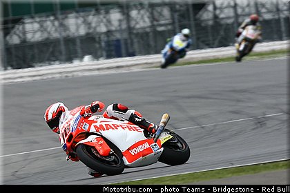 moto2_terol_004_angleterre_silverstone_2013.jpg