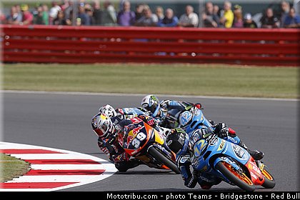 moto3_005_angleterre_silverstone_2013.jpg