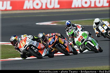 moto3_022_angleterre_silverstone_2013.jpg