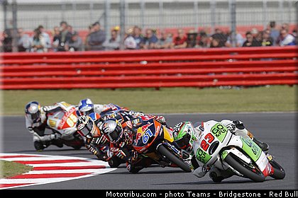 moto3_027_angleterre_silverstone_2013.jpg