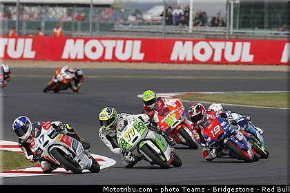 moto3_031_angleterre_silverstone_2013.jpg