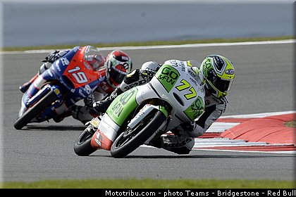 moto3_035_angleterre_silverstone_2013.jpg