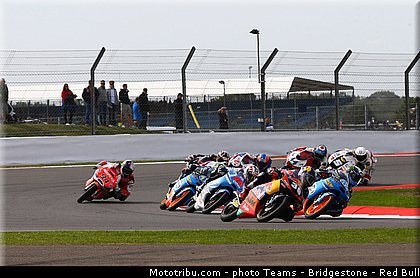 moto3_040_angleterre_silverstone_2013.jpg