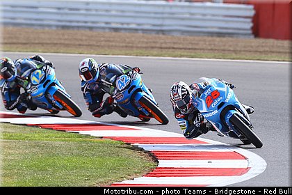 moto3_041_angleterre_silverstone_2013.jpg
