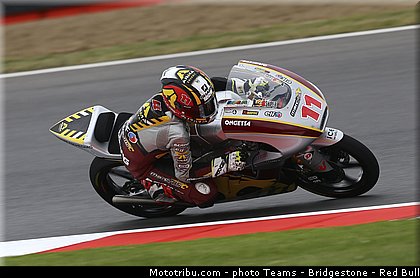 moto3_loi_005_angleterre_silverstone_2013.jpg