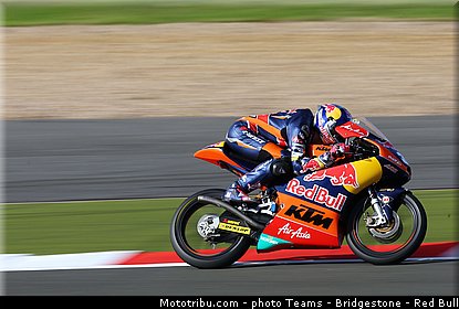 moto3_salom_001_angleterre_silverstone_2013.jpg