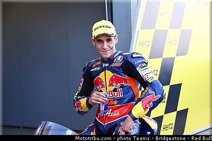 moto3_salom_002_angleterre_silverstone_2013.jpg