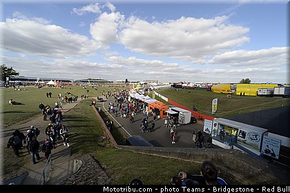 motogp_ambiance_001_angleterre_silverstone_2013.jpg