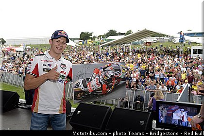 motogp_bradl_001_angleterre_silverstone_2013.jpg