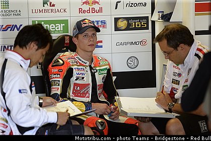 motogp_bradl_009_angleterre_silverstone_2013.jpg