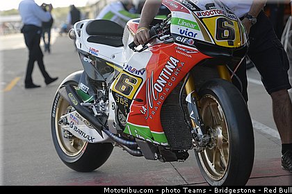 motogp_bradl_019_angleterre_silverstone_2013.jpg