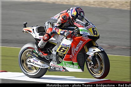 motogp_bradl_023_angleterre_silverstone_2013.jpg