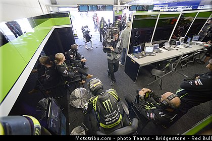 motogp_crutchlow_023_angleterre_silverstone_2013.jpg