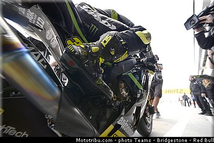 motogp_crutchlow_025_angleterre_silverstone_2013.jpg