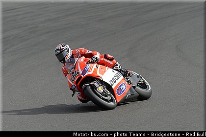 motogp_dovizioso_003_angleterre_silverstone_2013.jpg