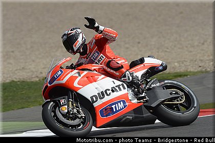 motogp_dovizioso_006_angleterre_silverstone_2013.jpg