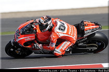 motogp_dovizioso_011_angleterre_silverstone_2013.jpg