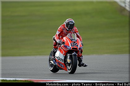 motogp_dovizioso_015_angleterre_silverstone_2013.jpg