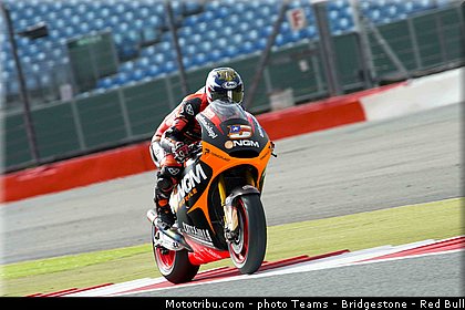 motogp_edwards_001_angleterre_silverstone_2013.jpg