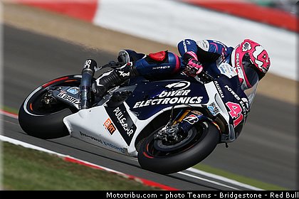 motogp_espargaro_003_angleterre_silverstone_2013.jpg