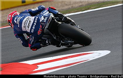 motogp_espargaro_006_angleterre_silverstone_2013.jpg