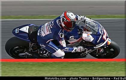 motogp_espargaro_009_angleterre_silverstone_2013.jpg