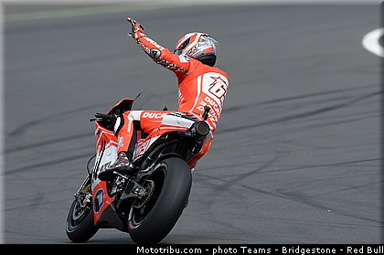 motogp_hayden_004_angleterre_silverstone_2013.jpg