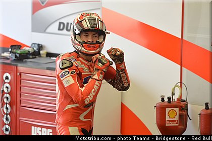 motogp_hayden_007_angleterre_silverstone_2013.jpg
