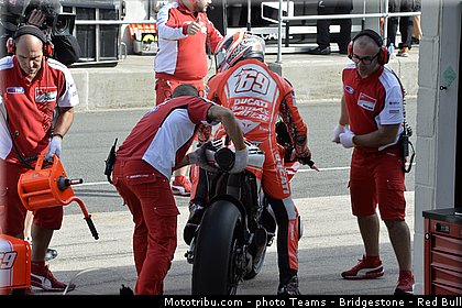 motogp_hayden_008_angleterre_silverstone_2013.jpg