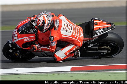 motogp_hayden_009_angleterre_silverstone_2013.jpg