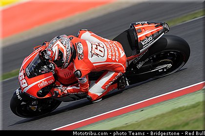 motogp_hayden_010_angleterre_silverstone_2013.jpg