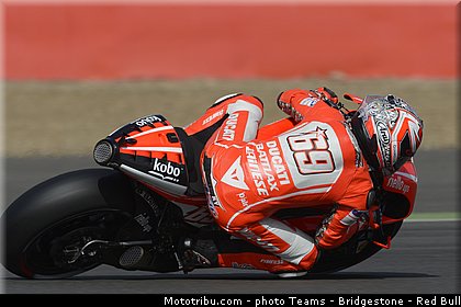 motogp_hayden_013_angleterre_silverstone_2013.jpg