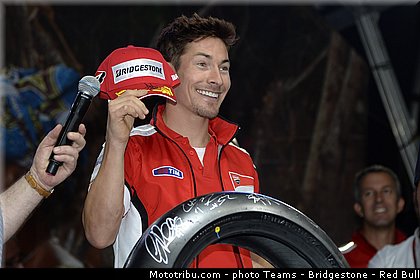 motogp_hayden_018_angleterre_silverstone_2013.jpg